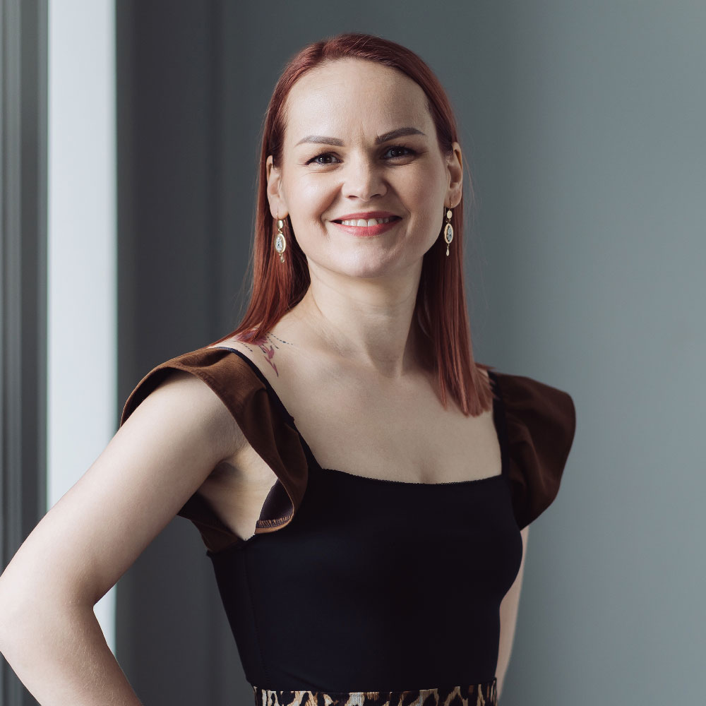 Sarah T.